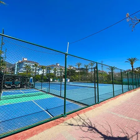 Sa Apartments! 500m To The Cleopatra アランヤ