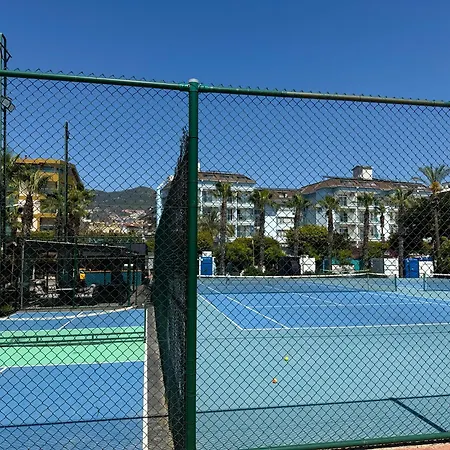 Sa Apartments! 500m To The Cleopatra アパート